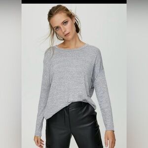 Aritzia Wilfred Free Luxe  Jersey Knit Grey Long Sleeve T-Shirt Size Medium